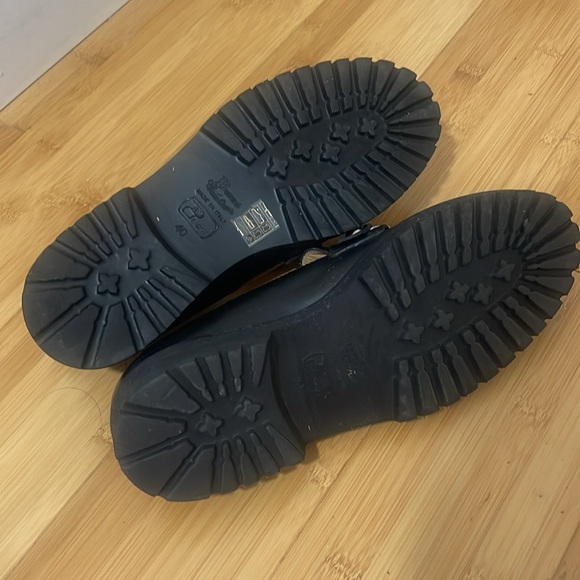 Brown’s Couture lug sole leather  loafers with gold accent - Picture 4 of 4